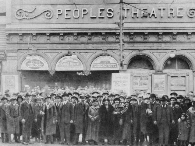 Hey Putz, This is How Yiddish Became the Secret Language of American Culture